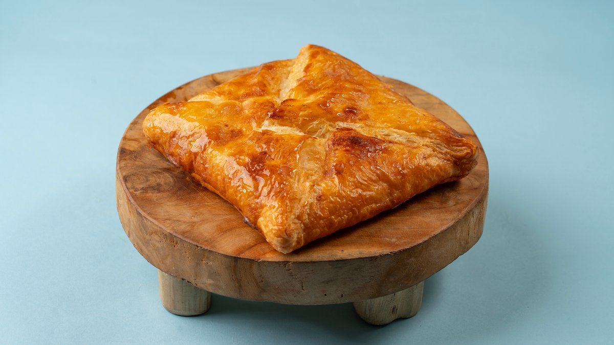 Хачапури из слоёного теста